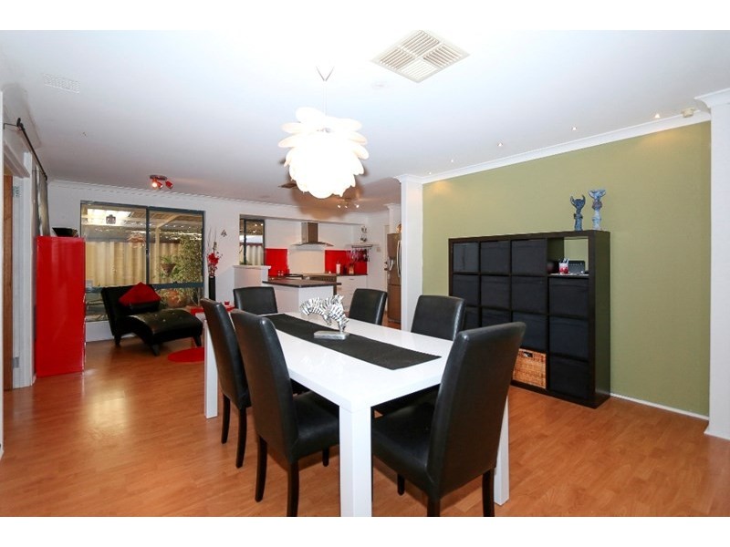 6 Hynes Court, Huntingdale WA 6110