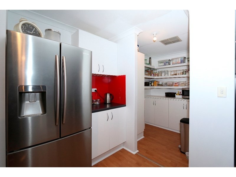 6 Hynes Court, Huntingdale WA 6110