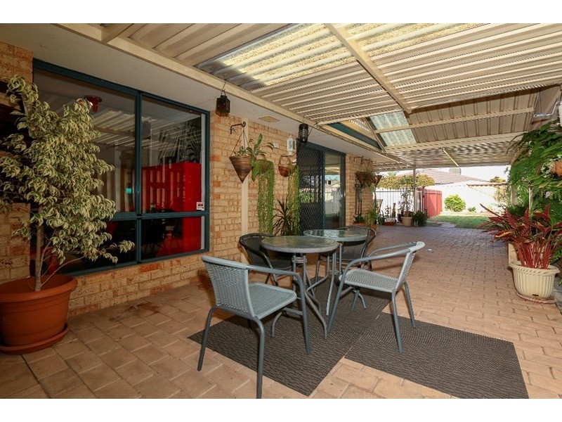 6 Hynes Court, Huntingdale WA 6110