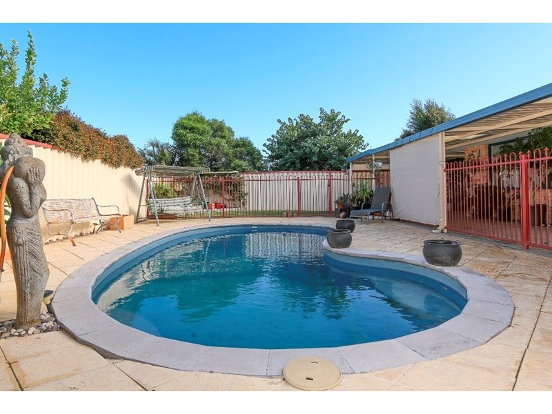 6 Hynes Court, Huntingdale WA 6110