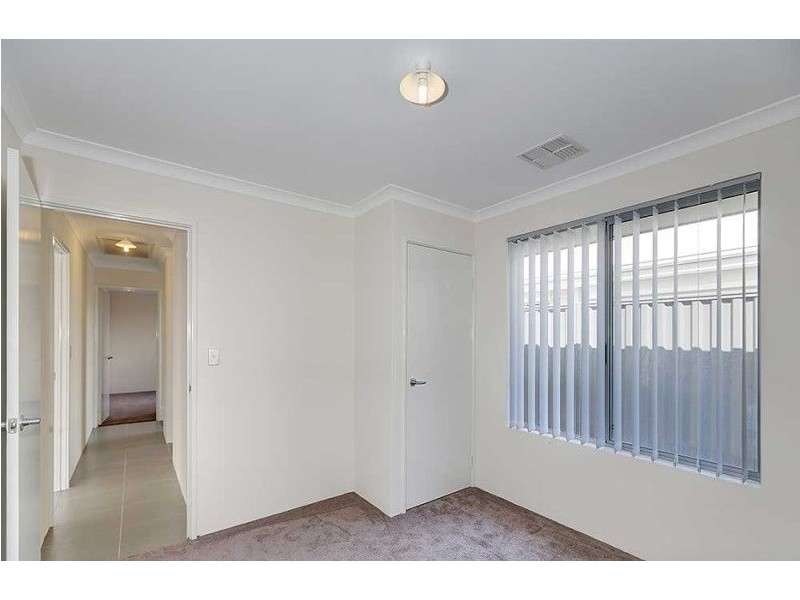 15 Casitas Street, Champion Lakes WA 6111