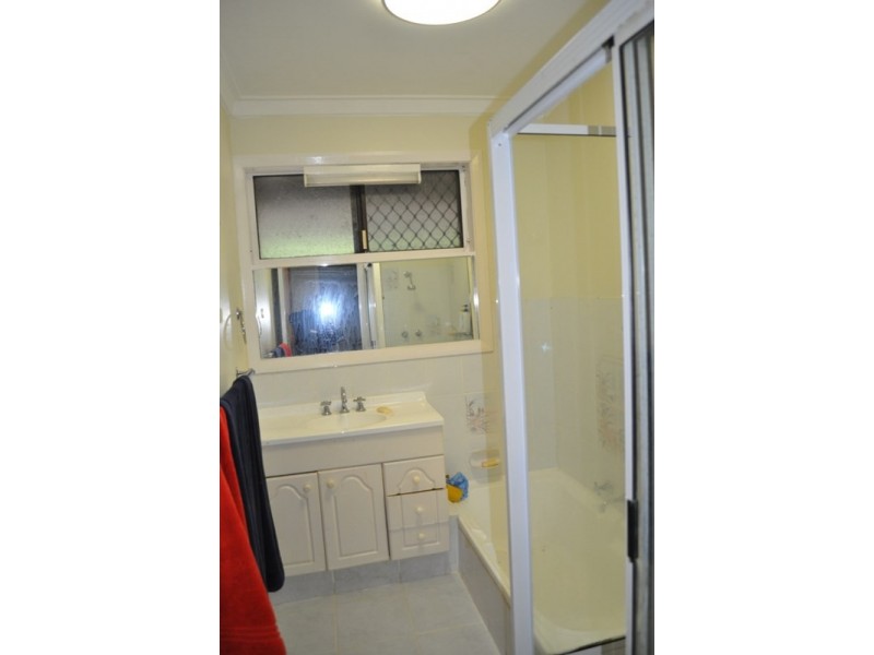 2 Cedar Way, Maddington WA 6109