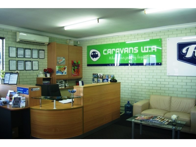 1922 ALBANY Highway, Maddington WA 6109