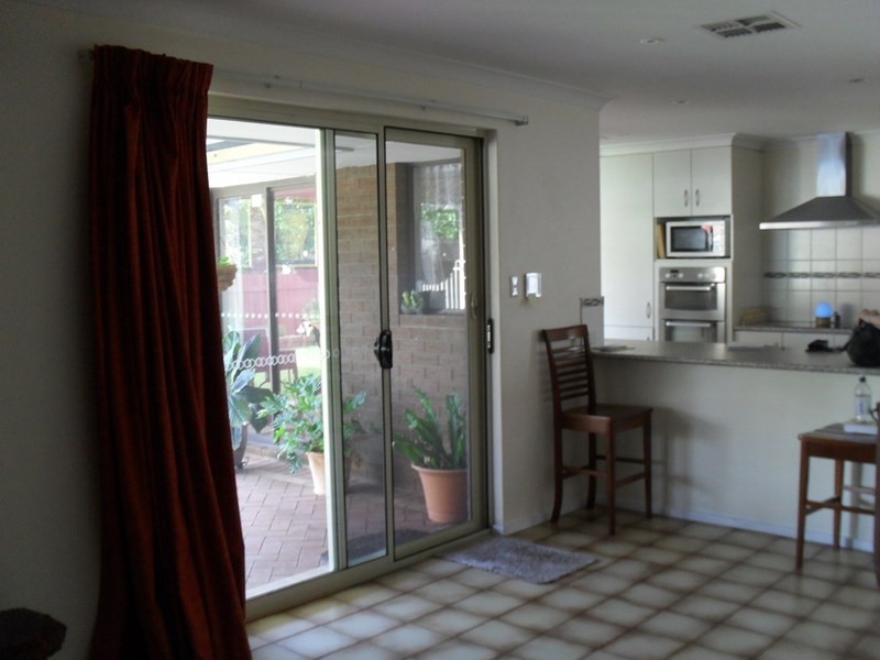 95 Agincourt Drive, Forrestfield WA 6058