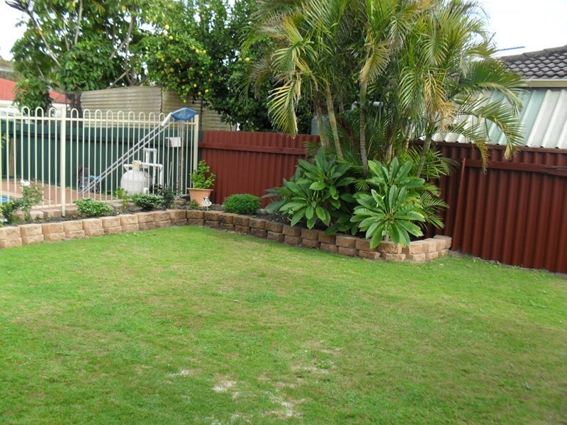 95 Agincourt Drive, Forrestfield WA 6058