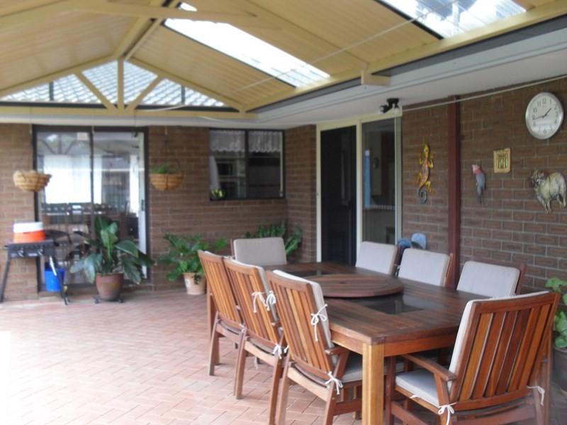 95 Agincourt Drive, Forrestfield WA 6058