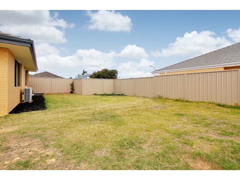 19 Kemshall Way, Maddington WA 6109