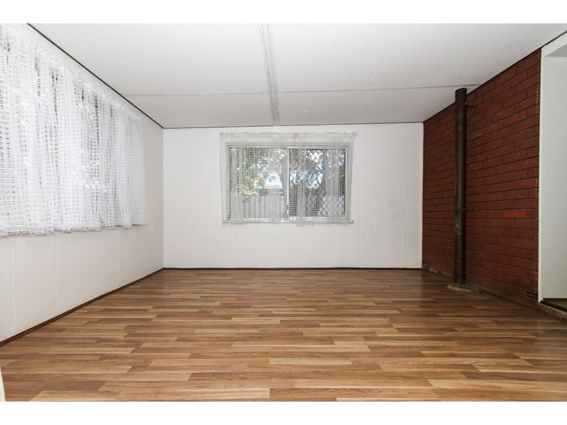 19 Coachwood Way, Maddington WA 6109