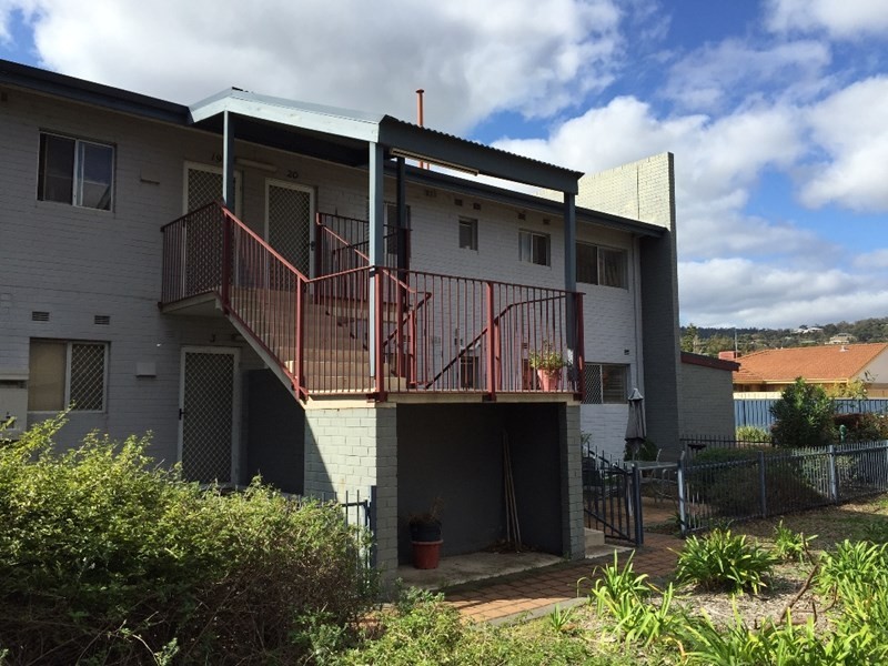 4/14 Coralie Court, Armadale WA 6112