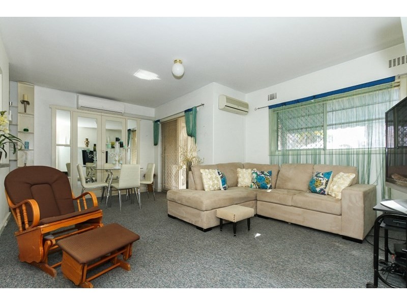 4/14 Coralie Court, Armadale WA 6112