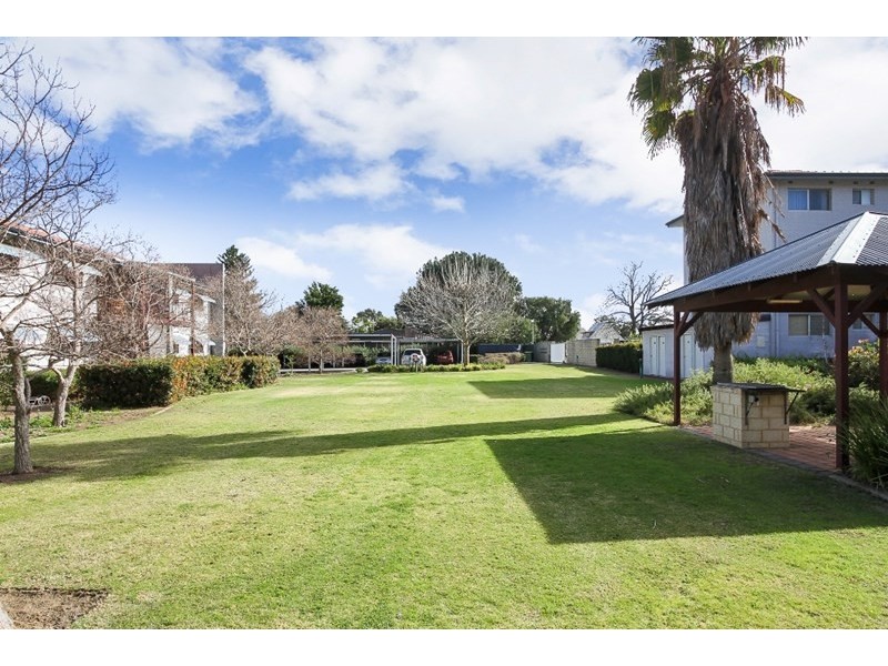 4/14 Coralie Court, Armadale WA 6112