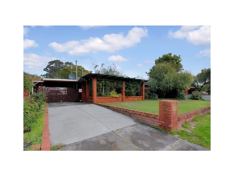 13 Barcombe Way, Gosnells WA 6110