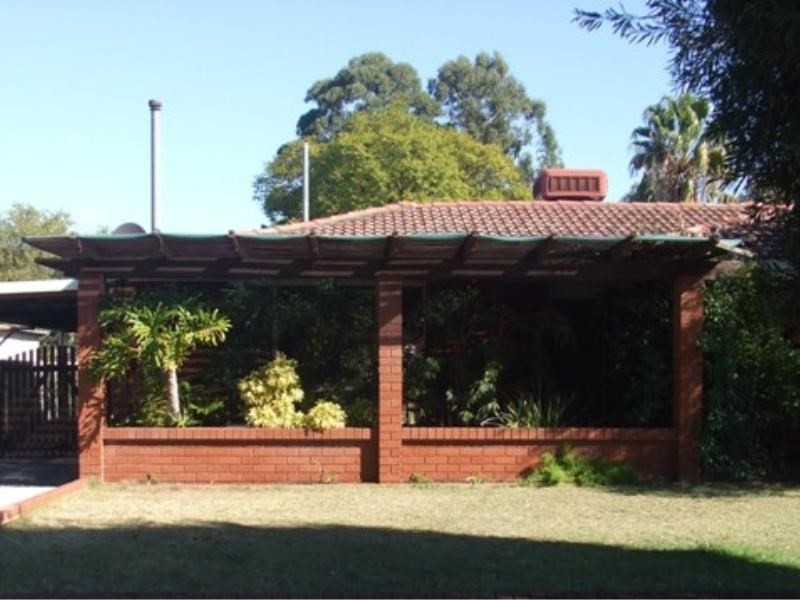 13 Barcombe Way, Gosnells WA 6110