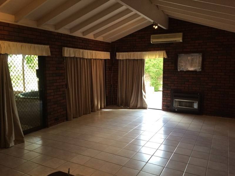 16 Teak Way, Maddington WA 6109