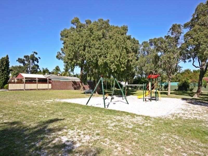 16 Teak Way, Maddington WA 6109