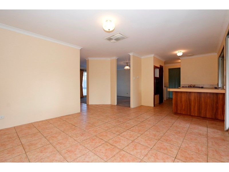 25 Sayer Crescent, Gosnells WA 6110