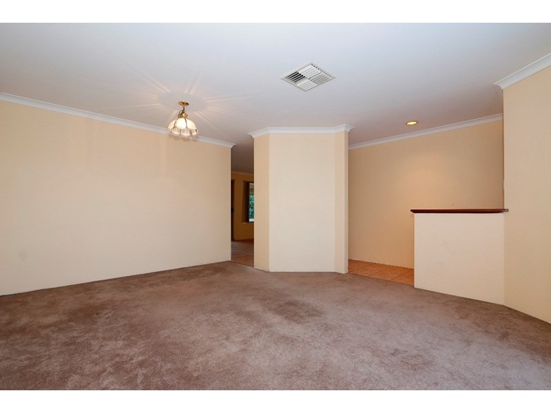 25 Sayer Crescent, Gosnells WA 6110