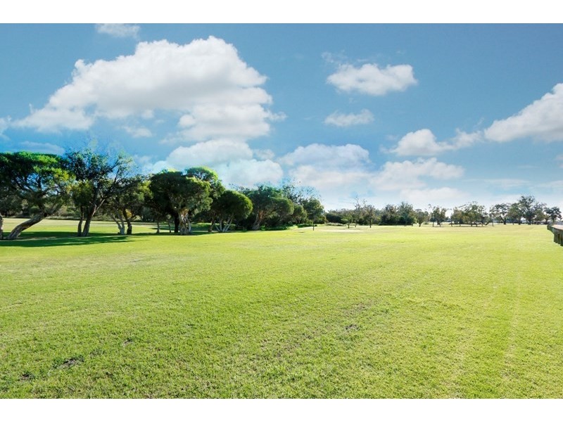 25 Sayer Crescent, Gosnells WA 6110