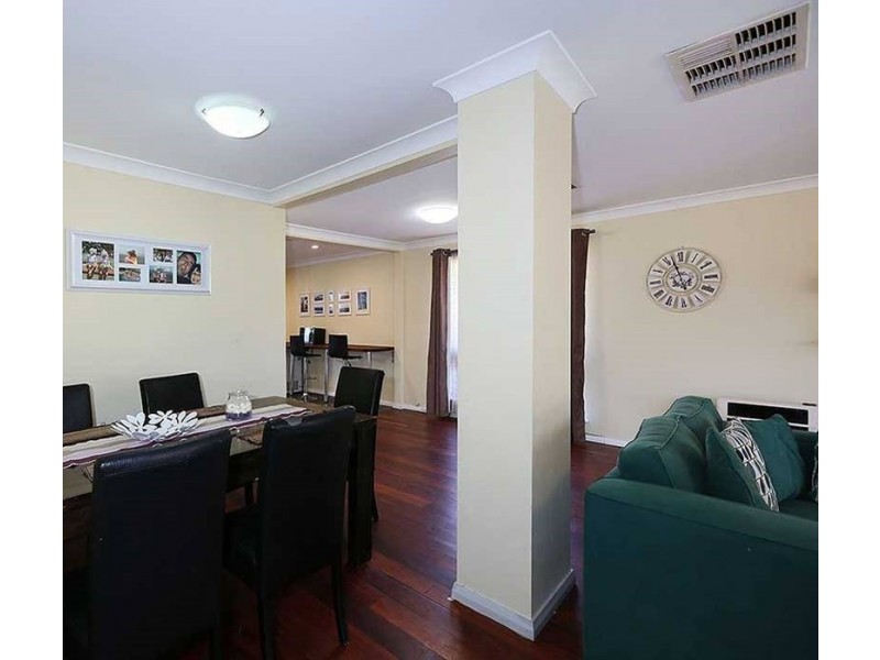 10 Coral Street, Martin WA 6110