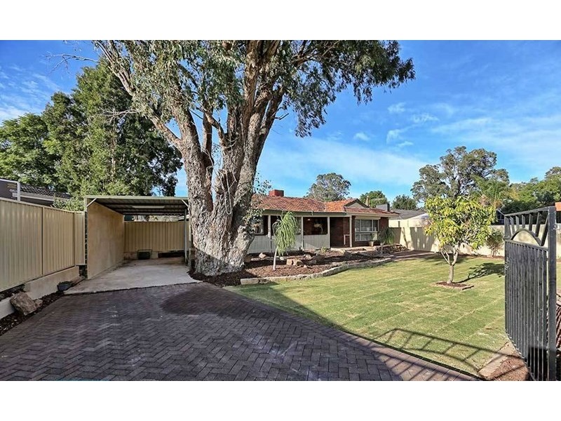 10 Coral Street, Martin WA 6110