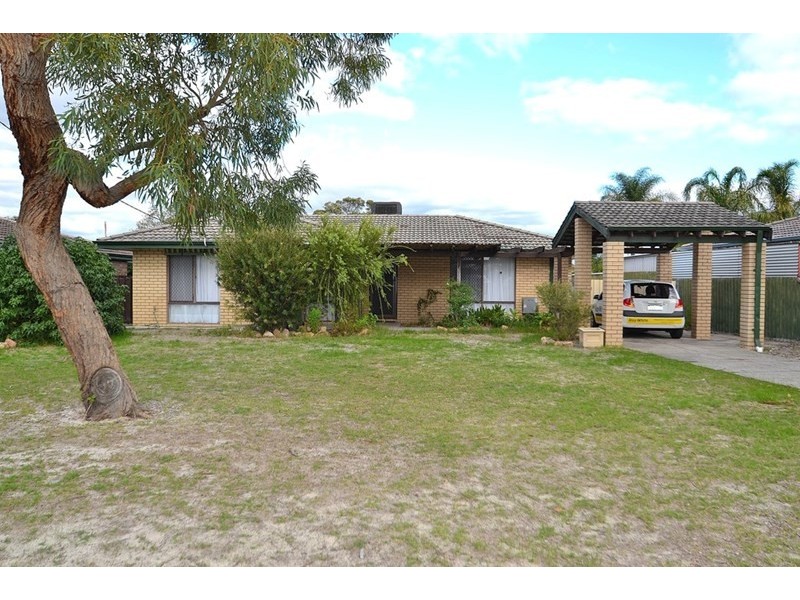 45 Ravenscroft Way, Kelmscott WA 6111