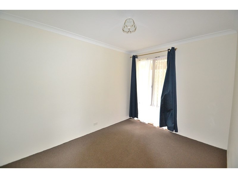 45 Ravenscroft Way, Kelmscott WA 6111