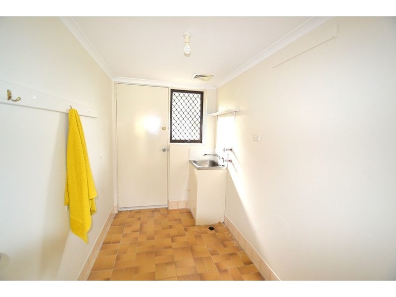 45 Ravenscroft Way, Kelmscott WA 6111