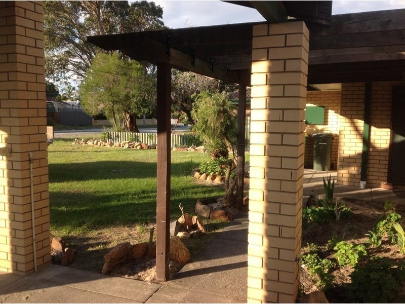 45 Ravenscroft Way, Kelmscott WA 6111