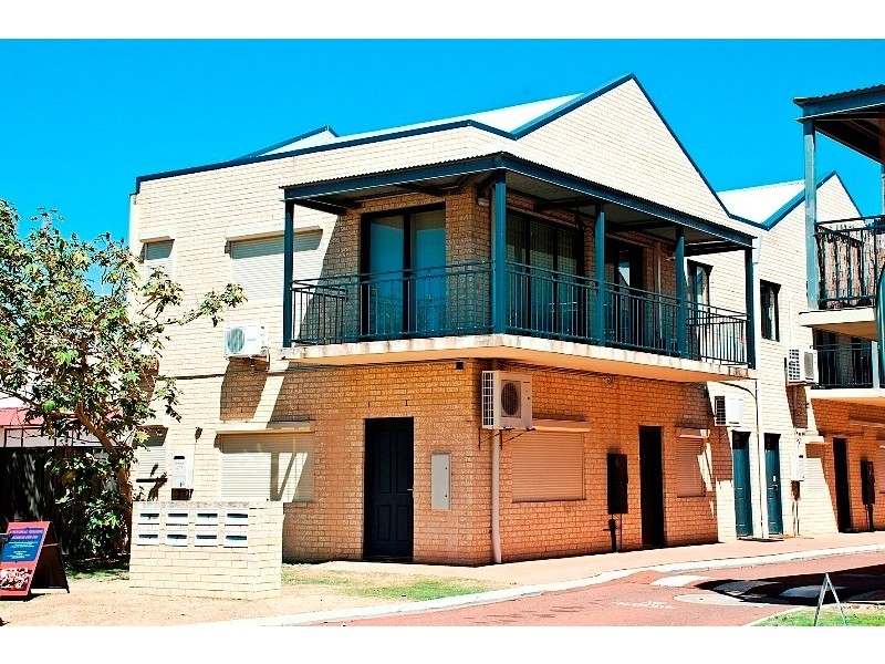 8/13 Blackburn Street, Maddington WA 6109