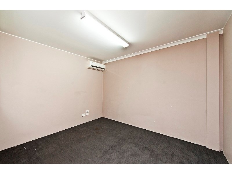 8/13 Blackburn Street, Maddington WA 6109