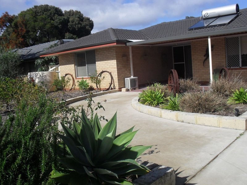 37 Bertram Street, Maddington WA 6109