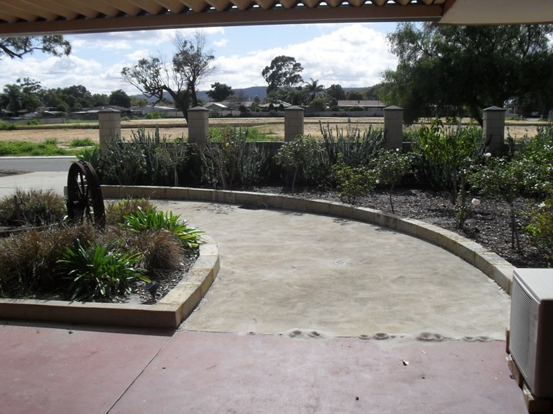 37 Bertram Street, Maddington WA 6109