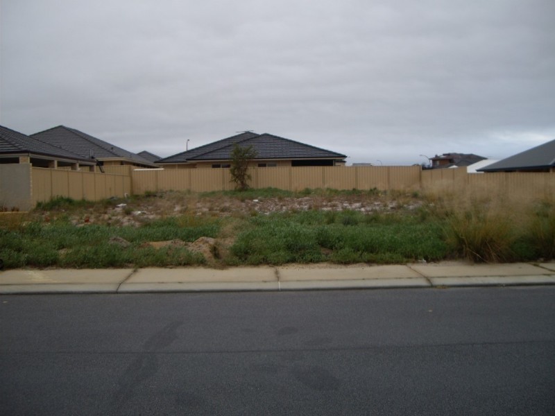 12 Cuthbert Street, Canning Vale WA 6155