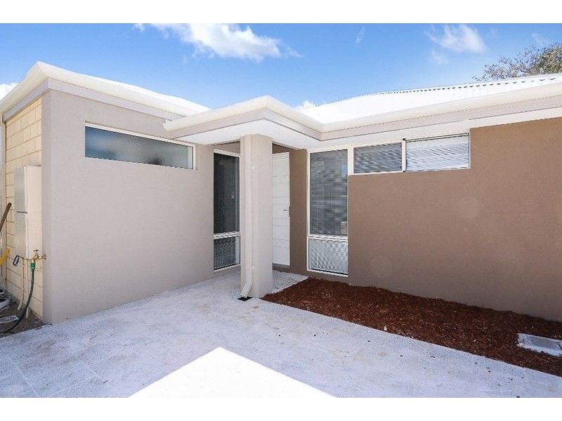 2/10 Engle Close, Maddington WA 6109
