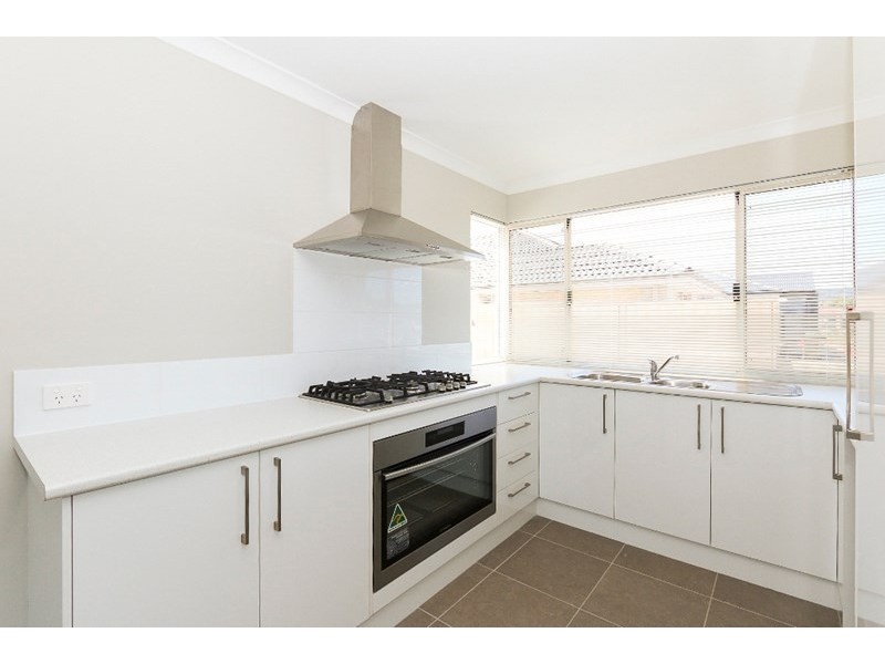 1/10 Engle Close, Maddington WA 6109