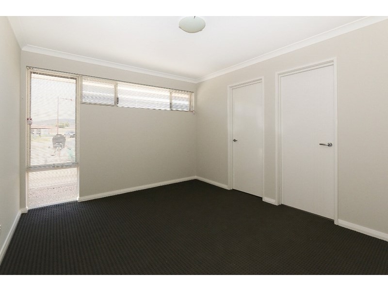 1/10 Engle Close, Maddington WA 6109