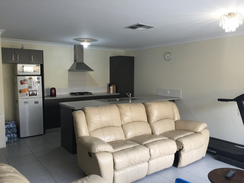 1/18 Panozza Circle, Maddington WA 6109