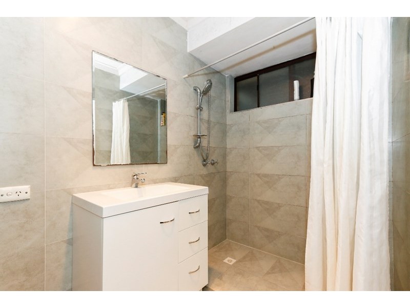 46 Hibiscus Road, Maddington WA 6109