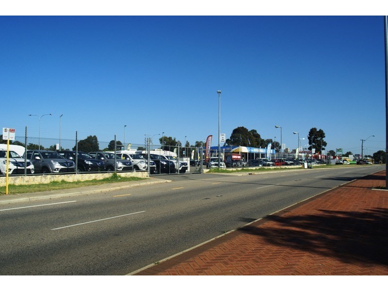 6/1787 and 1803 ALBANY Highway, Kenwick WA 6107