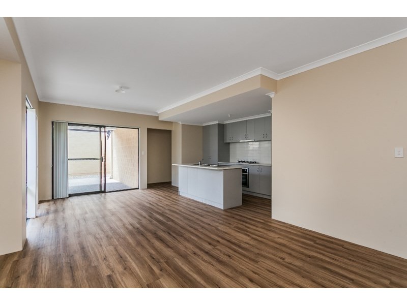 12 Tompkins Way, Harrisdale WA 6112