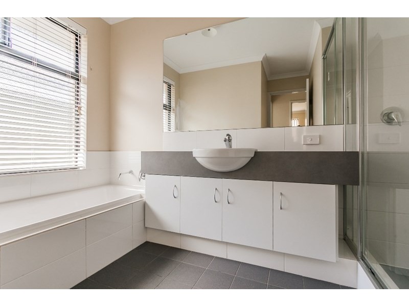 12 Tompkins Way, Harrisdale WA 6112