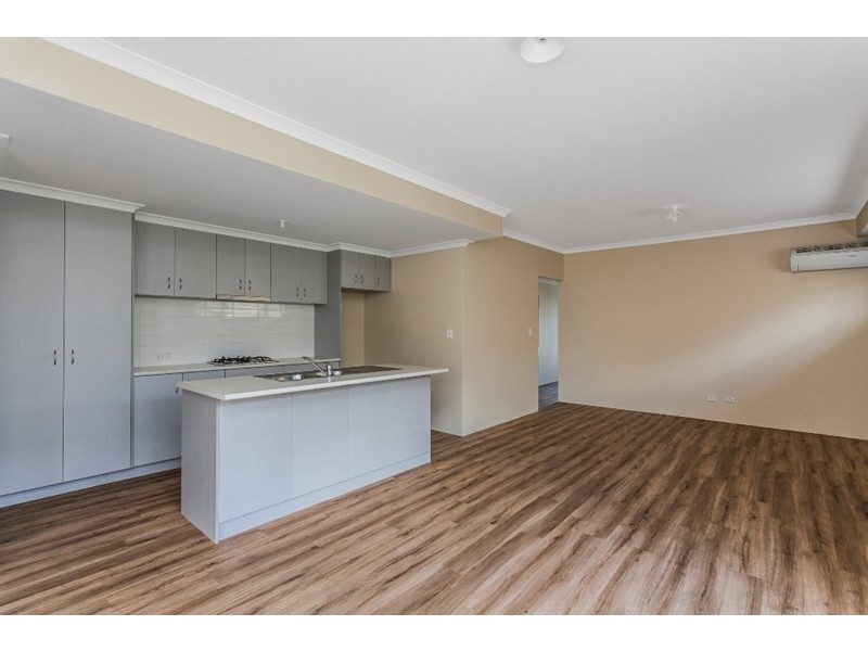 12 Tompkins Way, Harrisdale WA 6112