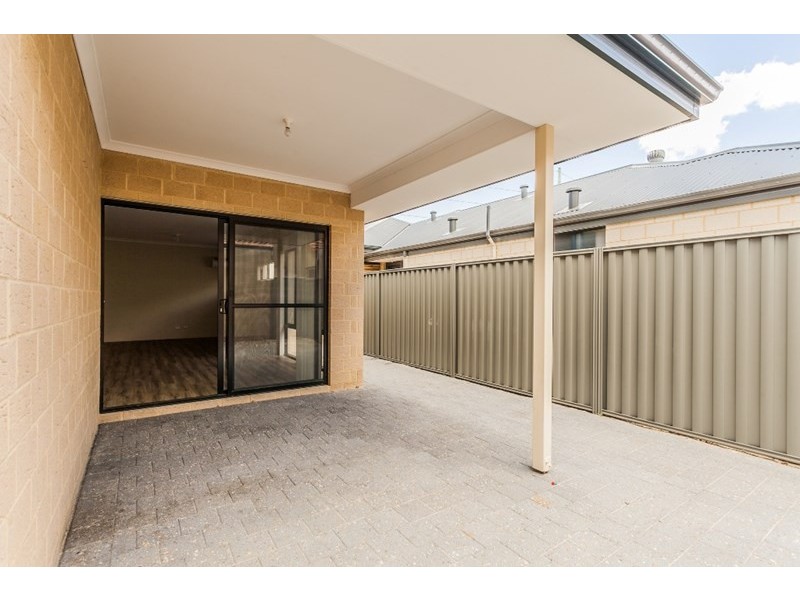 12 Tompkins Way, Harrisdale WA 6112