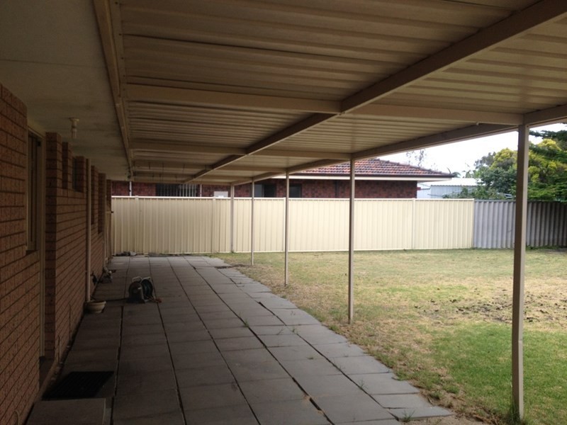 18 Dellavanzo Street, Maddington WA 6109