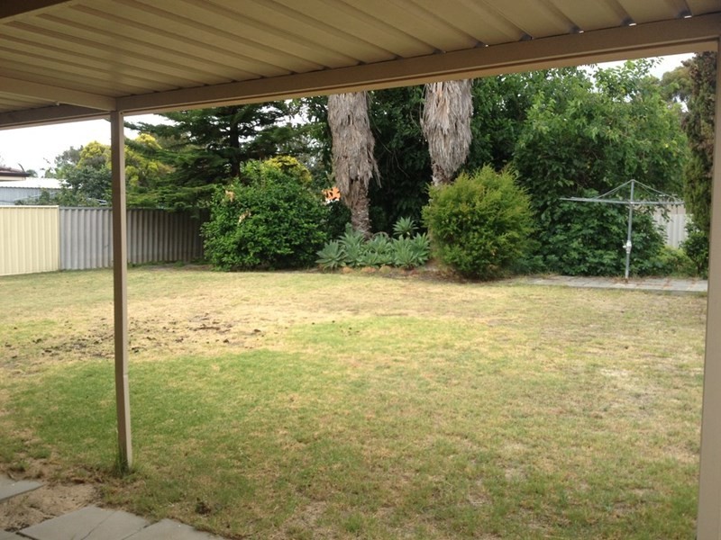 18 Dellavanzo Street, Maddington WA 6109