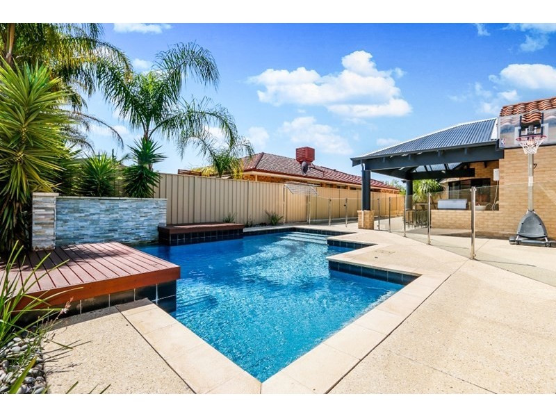 37 Sholto Crescent, Canning Vale WA 6155