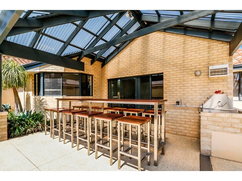 37 Sholto Crescent, Canning Vale WA 6155