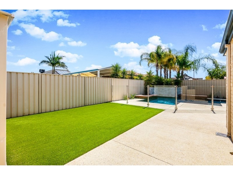 37 Sholto Crescent, Canning Vale WA 6155