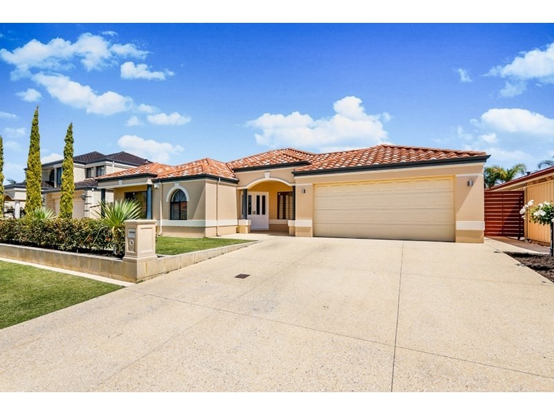 37 Sholto Crescent, Canning Vale WA 6155