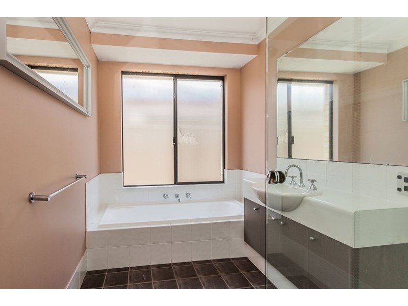 15 Bundera Road, Southern River WA 6110